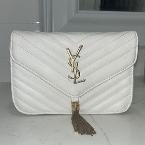 non-designer bag. No strap